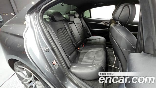 Genesis G70 Sport пакет, 2018 12