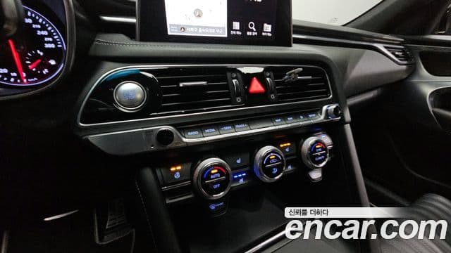 Genesis G70 Sport пакет, 2018 15