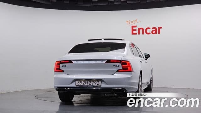 Volvo S90 T8 AWD Excellence, 2020 4