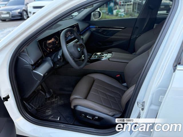 BMW 5시리즈 (G60), 2024 10