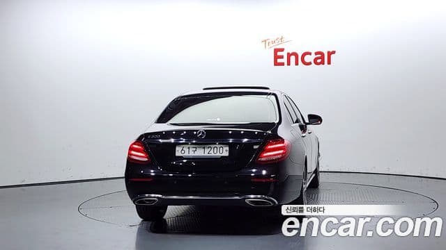 Mercedes-Benz E-класс W213 E300 Avantgarde Intelligent Drive, 2017 4
