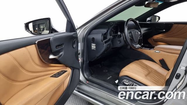 Lexus LS500 5세대 3.5 Platinum AWD, 2021 10