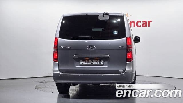 Hyundai Grand Starex CVX Deluxe, 2015 4