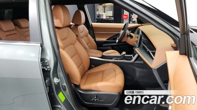 KG모빌리티(SsangYong) Torres T7, 2023 11