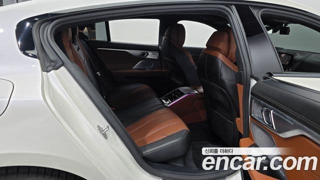 BMW 8시리즈 (G15) 840i xDrive M Sport Gran Coupe, 2021 12