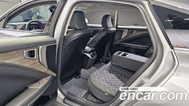 Kia K8 Trendy(таксомоторный тип), 2024 11