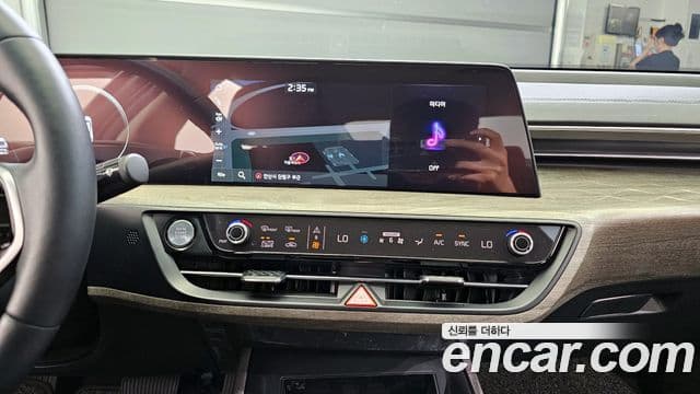 Kia K8 Trendy(таксомоторный тип), 2024 18