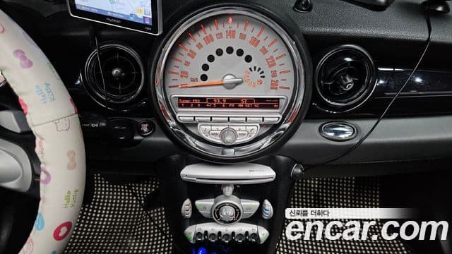 Mini Cooper 클럽맨 1세대, 2009 16