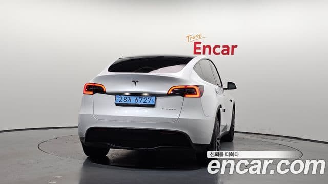 Tesla модель Y Long Range AWD, 2021 4
