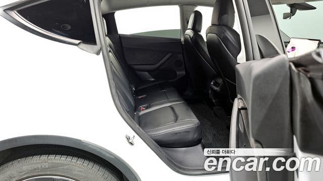 Tesla модель Y Long Range AWD, 2021 12