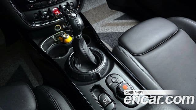 Mini Cooper D 클럽맨 2세대, 2016 9