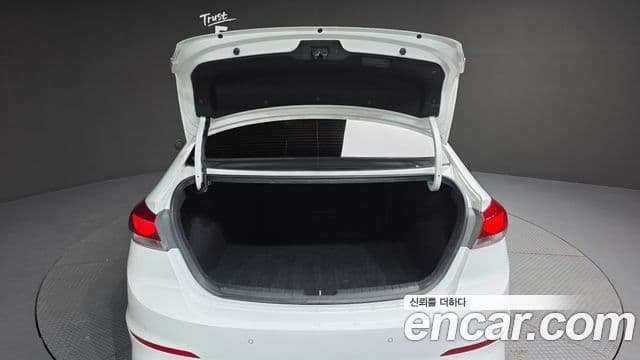 Hyundai Avante AD Special, 2016 20