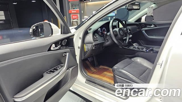Kia 스팅어 Platinum, 2018 11