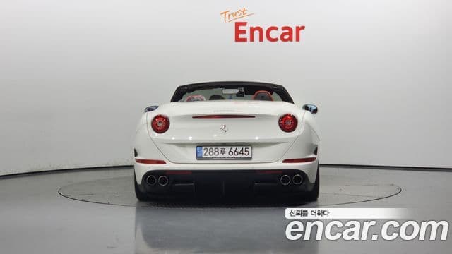 Ferrari 캘리포니아 T 3.9 V8, 2016 4