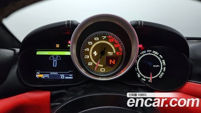 Ferrari 캘리포니아 T 3.9 V8, 2016 8