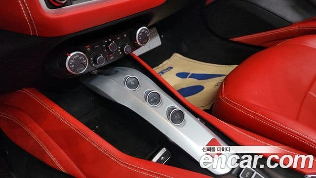 Ferrari 캘리포니아 T 3.9 V8, 2016 9