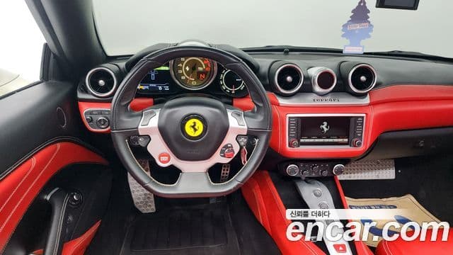 Ferrari 캘리포니아 T 3.9 V8, 2016 13