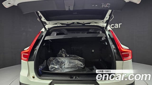 Volvo XC40 T4 Momentum, 2019 20