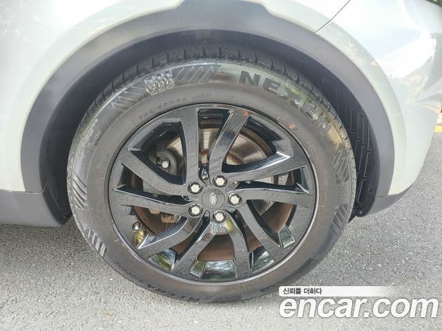 Land Rover Discovery 5 2.0 SD4 HSE, 2017 все фото