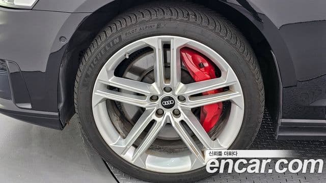 Audi S8 (D5) 4.0 TFSI Quattro LWB, 2021 все фото