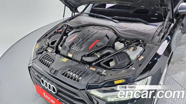 Audi S8 (D5) 4.0 TFSI Quattro LWB, 2021 6