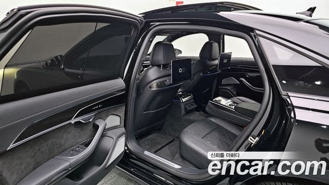 Audi S8 (D5) 4.0 TFSI Quattro LWB, 2021 12