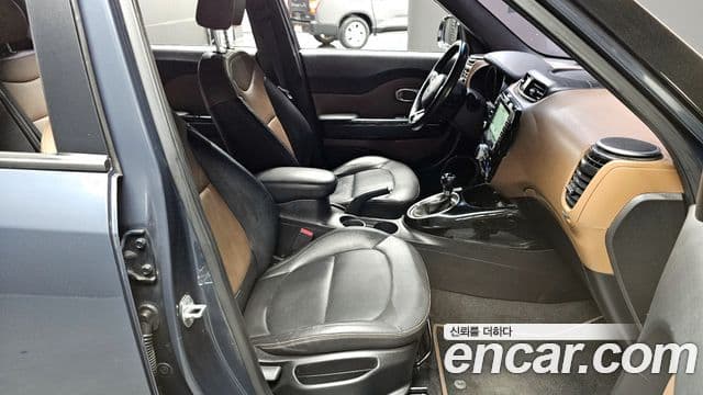 Kia All New Soul 1.6 дизель Noblesse Brown Zone, 2014 10
