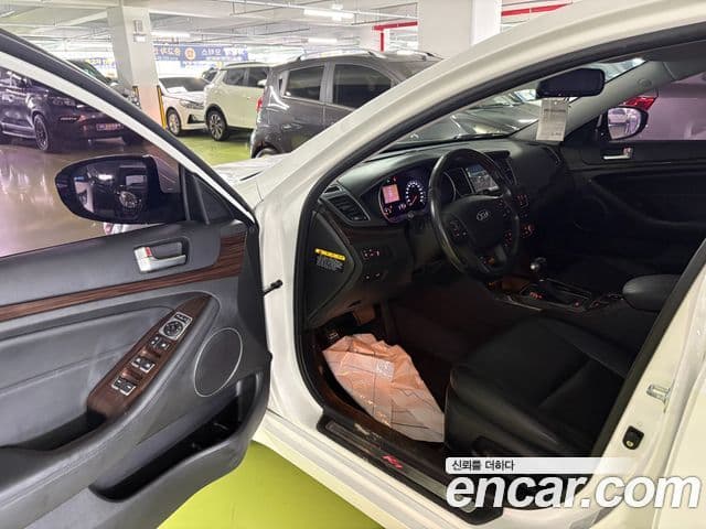 Kia The / новый New K7 Luxury, 2015 10