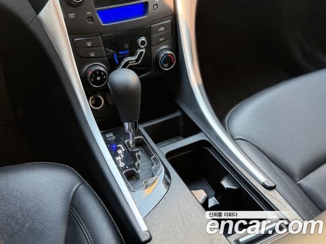 Hyundai YF Sonata Luxury, 2011 12