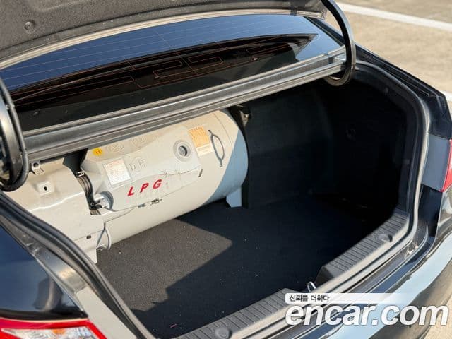 Hyundai YF Sonata Luxury, 2011 20