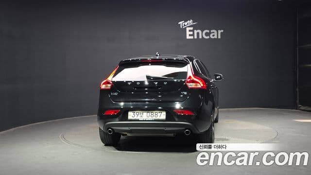 Volvo V40 2세대, 2016 4