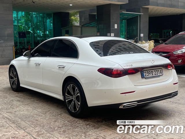 Mercedes-Benz E-класс W214 Avantgarde, 2025 4