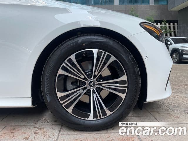 Mercedes-Benz E-класс W214 Avantgarde, 2025 20