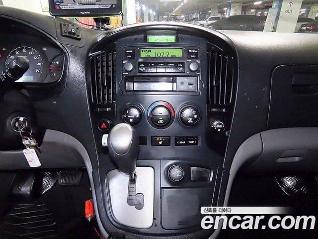 Hyundai Grand Starex 4WD инвалидная коляска / для коляски 리프트/슬로프, 2014 9