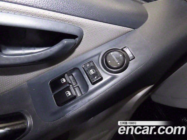 Hyundai Grand Starex 4WD инвалидная коляска / для коляски 리프트/슬로프, 2014 16