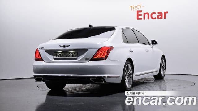 Genesis EQ900 Luxury, 2018 2