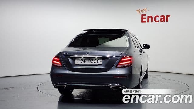 Mercedes-Benz E-класс W213 Avantgarde, 2017 4