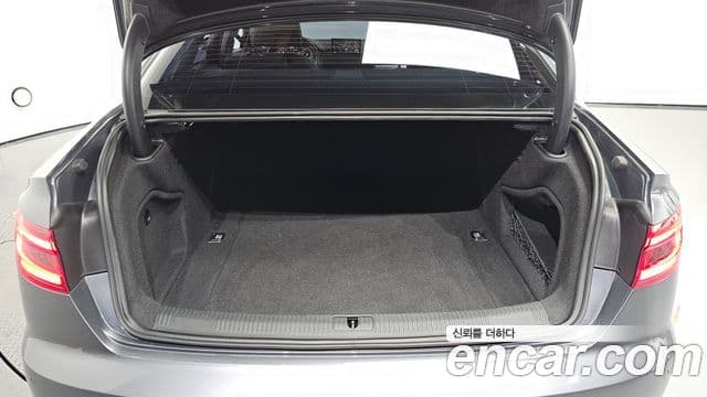 Audi A4 (B9), 2019 20