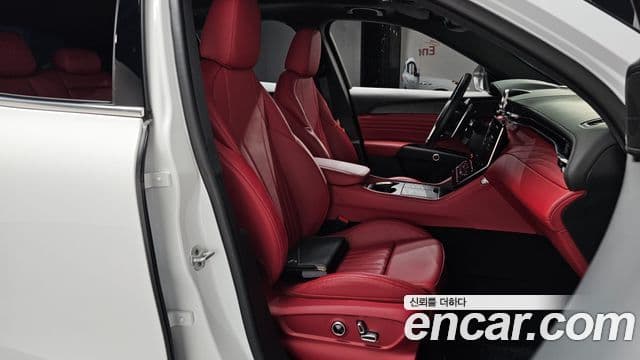 Maserati Grecale 2.0 AWD GT, 2023 10