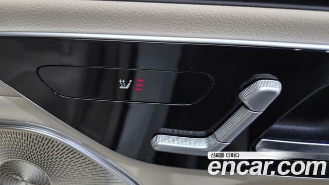 Mercedes-Benz EQS SUV X296 EQS450 4MATIC Launch Edition, 2023 18