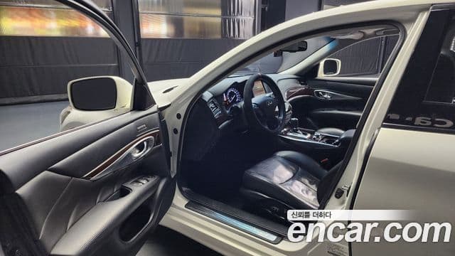 Infiniti M37 Y51, 2012 10