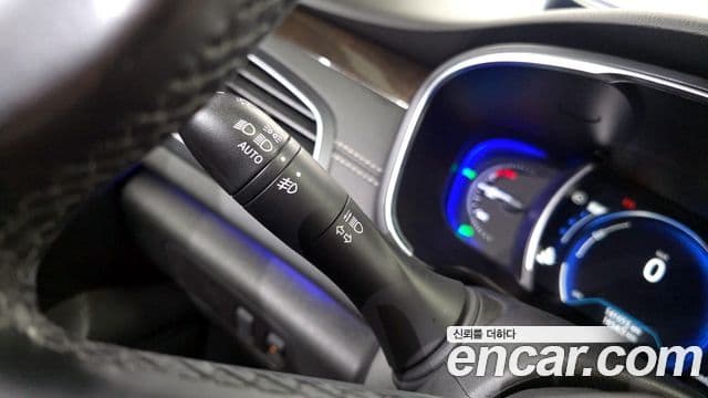 Renault Korea(Samsung) SM6 2.0 LPe RE (для людей с инвалидностью), 2016 16