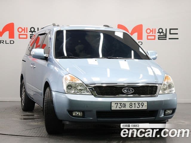 Kia Carnival R Premium, 2012 2