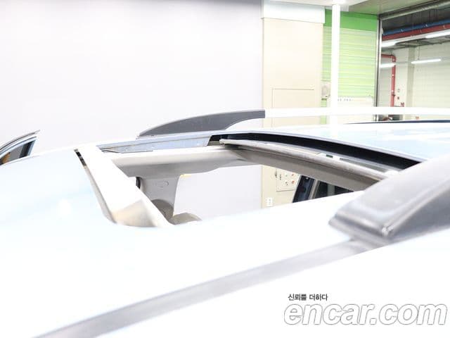 Kia Carnival R Premium, 2012 13