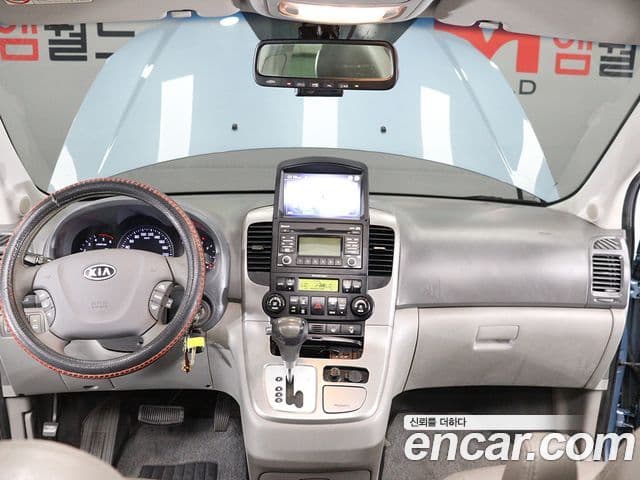 Kia Carnival R Premium, 2012 14