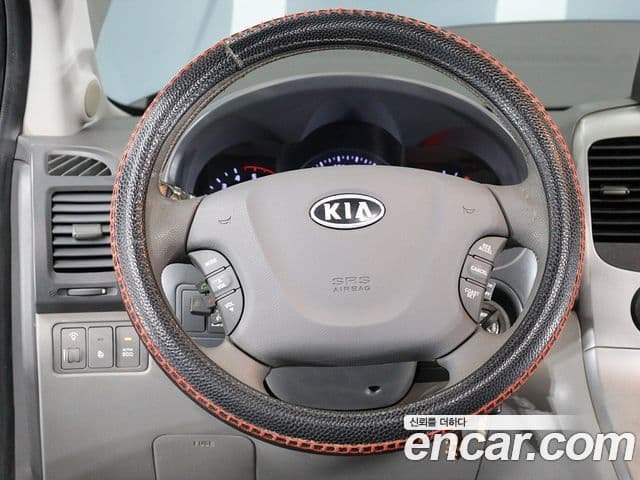 Kia Carnival R Premium, 2012 15
