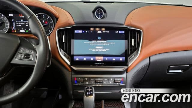 Maserati 기블리 3세대, 2022 14