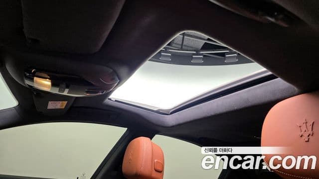 Maserati 기블리 3세대, 2022 18