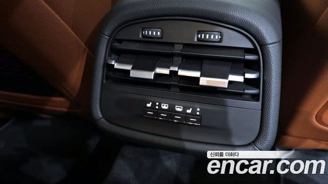 Maserati 기블리 3세대, 2022 19