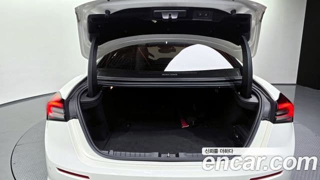 Maserati 기블리 3세대, 2022 20